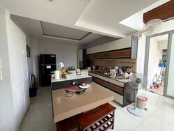 Sea Breeze Terrace (D16), Terrace #610646101
